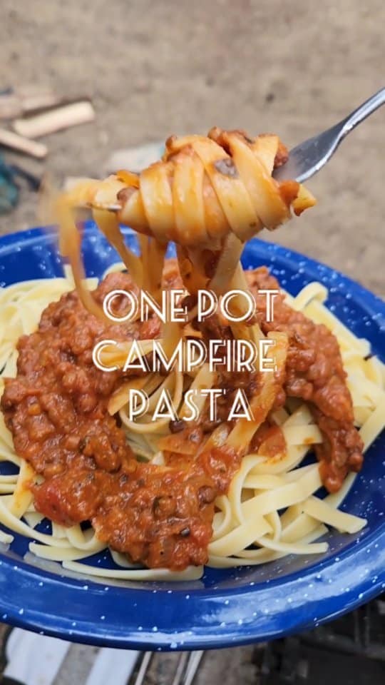 🏕 More camping eatscoming at ya! We save this one for closer to the end out trip as it uses all canned/dry ingredients.
.
This one is way easier than it may sound and is measured and glutenfree! 
.
Meatless campfire pasta:
• 1 package of GF pasta
• 1 jar of tomato sauce 
• 1 can lentils
• 1 onion, diced
• 1/4 cup nutritional yeast
• 2 tbsp maple syrup
• 1 tbsp soy sauce
• 1 tbs garlic powder
• olive oil
____________
In a fire safe pan boil your pasta until cooked. Drain and set aside the pasta. To the same pan saute your onions in some oil, then add in the lentils, spices, syrup and soy sauce. Stir together then add in the tomato sauce. Let it simmer for 10 minutes or until everything hot. Mix in the pasta and voila, one pot campfire pasta! 

#whatmykidseat 
#veganfoodblogger 
#foodanddrink 
#veganrecipeshare 
#feedfeed 
#thevegansclub 
#quickandeasymeals 
#eatwholefoods 
#kidfoodideas 
#nourishingfoods 
#campingfoodies 
#campingfoodhacks 
#campfood
#yeti
#veganpastarecipe
#glutenfreemom
#boymomx3 
#memoriesbeingmade 
#myreasonswhy